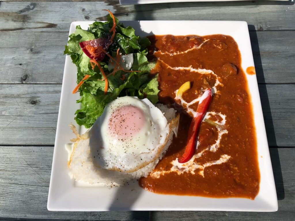 アンダーザパルモメニューカレー