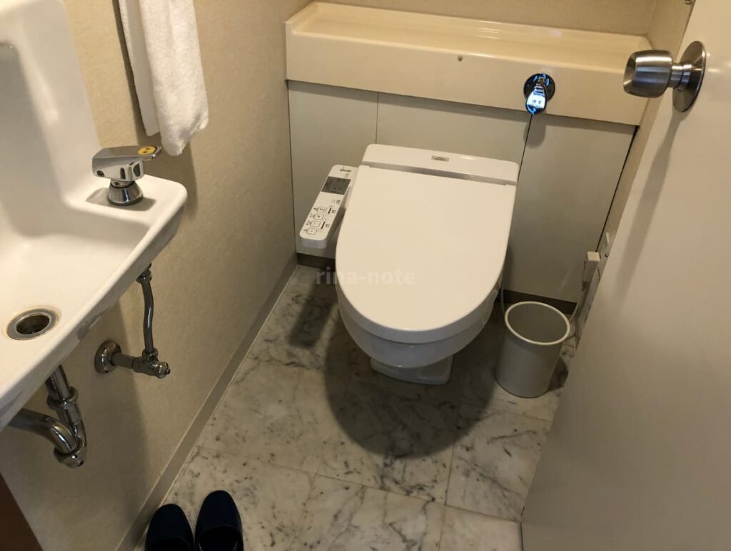大磯プリンスホテル部屋のトイレ