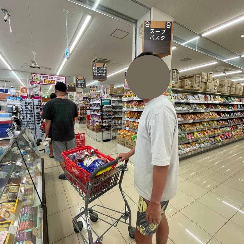 宮古島のスーパーマーケット