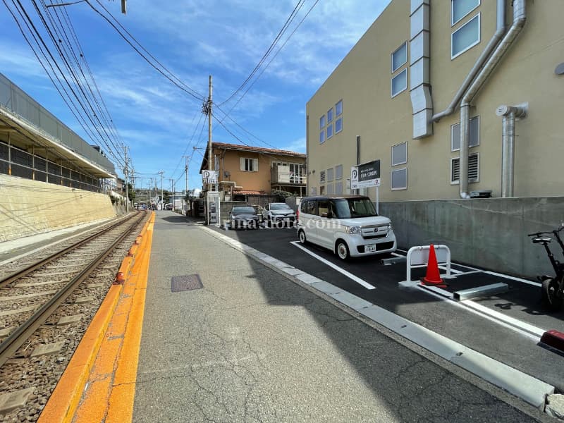 エスプレッソディーワークス七里ヶ浜周辺の駐車場