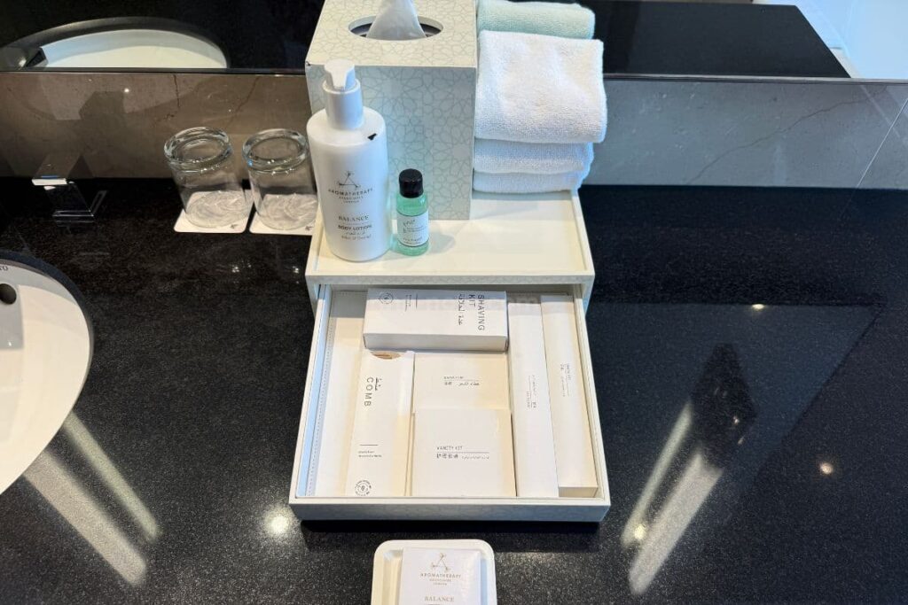 JWマリオットマリーナドバイ客室のバスアメニティ