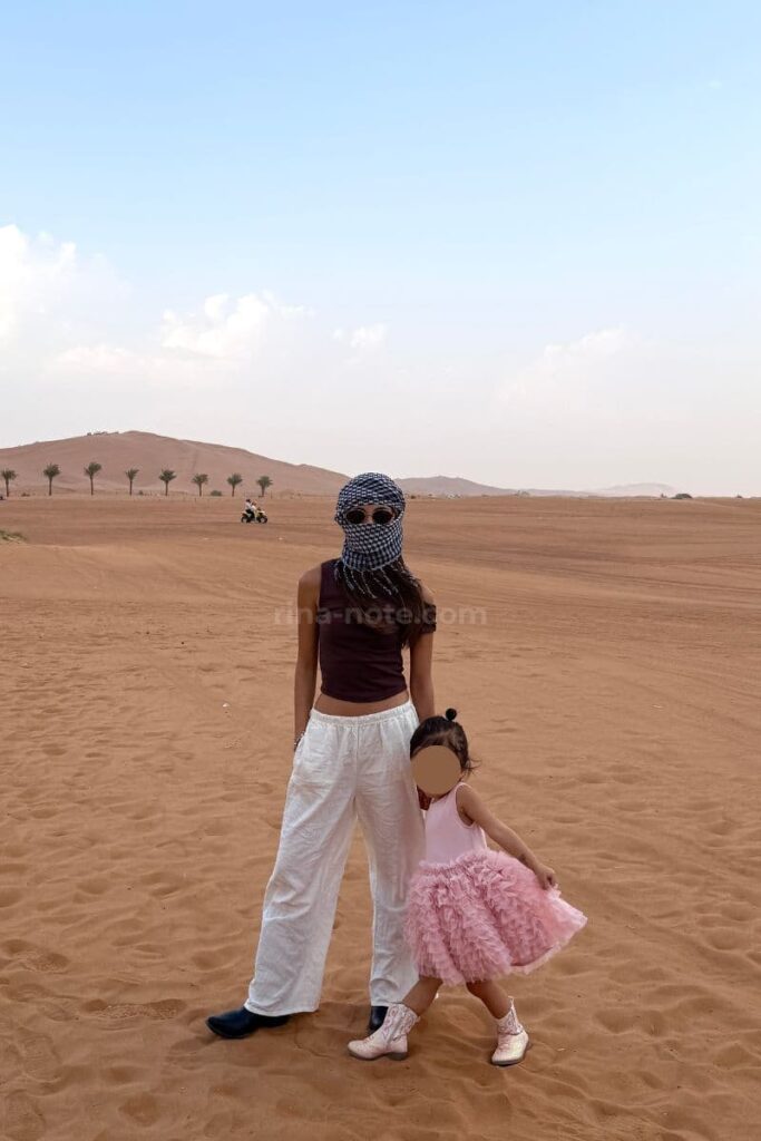 ドバイ砂漠ツアーの服装（ロングブーツコーデ）