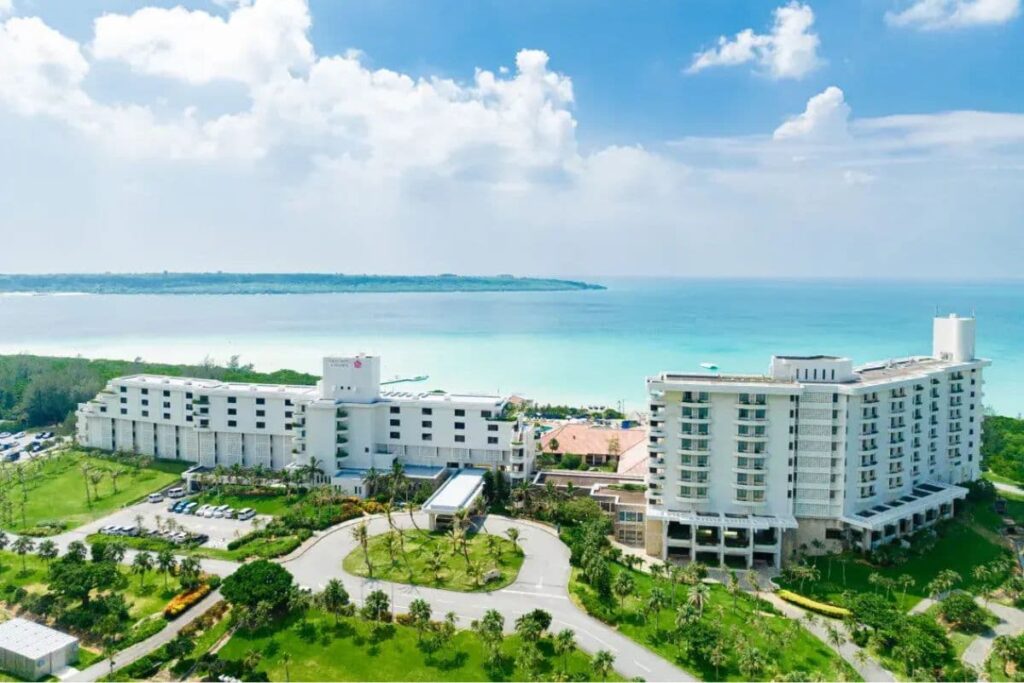 宮古島東急ホテル&リゾーツ 外観 与那覇前浜ビーチ前のリゾートホテル